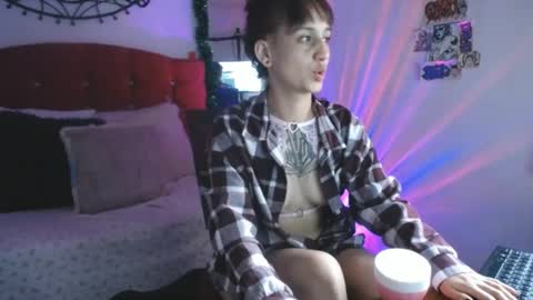 Snapshot of brandy_angell chatting on 02.05.25 brandy_angell online show from 02.05.25