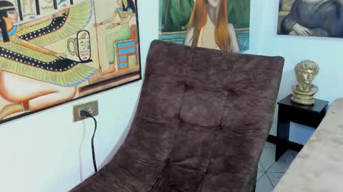 Brandy Model online show from 10.10.25