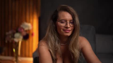 Snapshot of brandywhite chatting on 10.07.25 Alex online show from 10.07.25