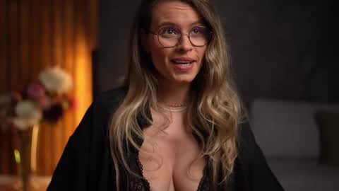 Alex online show from 11.22.25