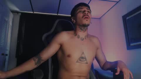 Snapshot of brasi_ chatting on 09.19.25 brasi_ online show from 09.19.25