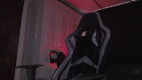 Snapshot of brasi_ chatting on 10.08.25 brasi_ online show from 10.08.25