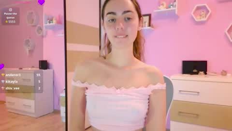 Annie online show from 11.08.25