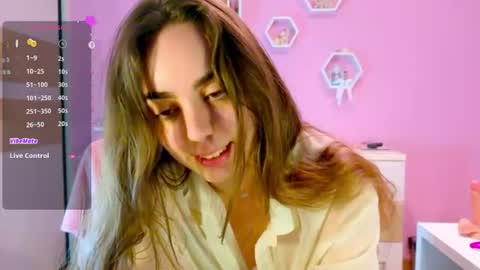 Annie online show from 07.25.26
