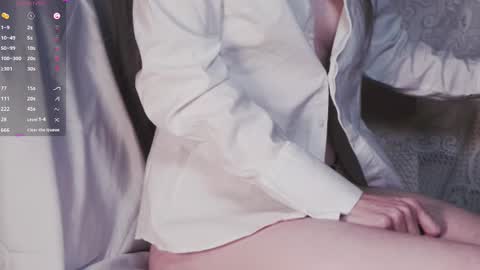 Evelyn .  online show from 11.02.25