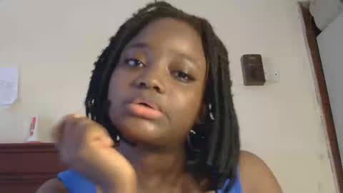 Snapshot of bratzara chatting on 09.16.25 Zara online show from 09.16.25