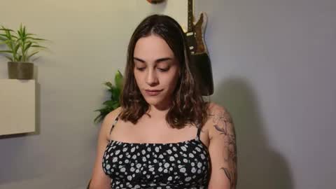 Thalia online show from 12.18.25