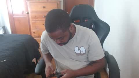 Breadw1nnah online show from 10.04.25