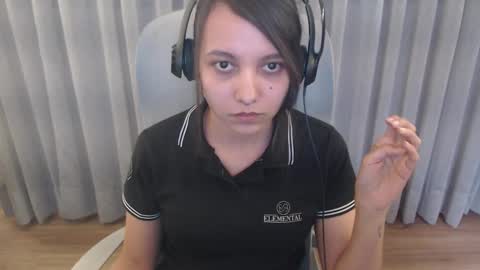 Snapshot of breakfastwithtiffanys chatting on 10.28.25 breakfastwithtiffanys online show from 10.28.25