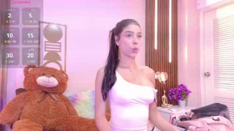 Snapshot of bree_watson chatting on 06.16.26 Bree online show from 06.16.26