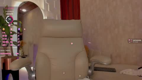 Snapshot of breex_ chatting on 02.12.26 Breex online show from 02.12.26