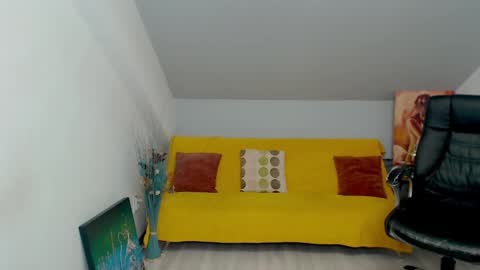 Brenda Skye online show from 12.11.24