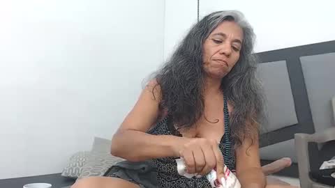 BRENDA VELASQUEZ online show from 12.28.24