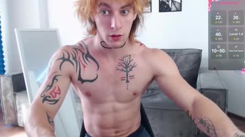 Snapshot of brendan__piks chatting on 10.08.25 brendan__piks online show from 10.08.25