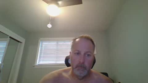 Snapshot of brettsky chatting on 04.25.26 hey online show from 04.25.26