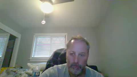 Snapshot of brettsky chatting on 05.20.26 hey online show from 05.20.26