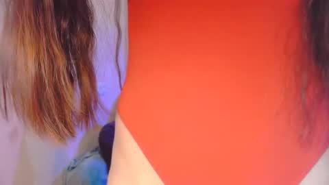 Snapshot of bri_fox chatting on 02.15.25 bri_fox online show from 02.15.25