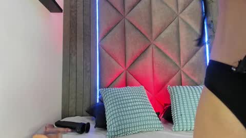 B R I A  online show from 01.13.26