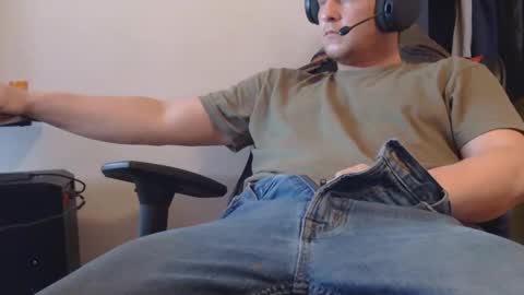 Snapshot of brian7891012 chatting on 03.25.26 brian7891012 online show from 03.25.26