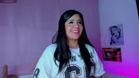 Snapshot of briana11_ chatting on 06.26.26 briana11_ online show from 06.26.26