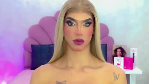 BRIANA online show from 04.12.26