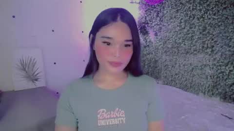Snapshot of briana_sinclaire chatting on 07.19.26 Claire online show from 07.19.26