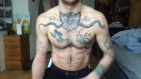 Snapshot of brianmuscle chatting on 02.15.26 Brian online show from 02.15.26