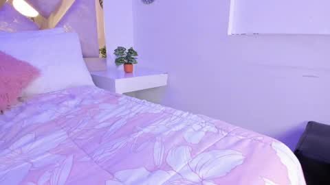 Brianna  online show from 10.08.25