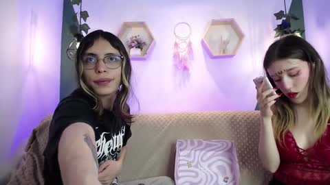 Snapshot of briarandblair chatting on 12.04.24 briarandblair online show from 12.04.24