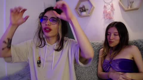 Snapshot of briarandblair chatting on 01.06.25 briarandblair online show from 01.06.25