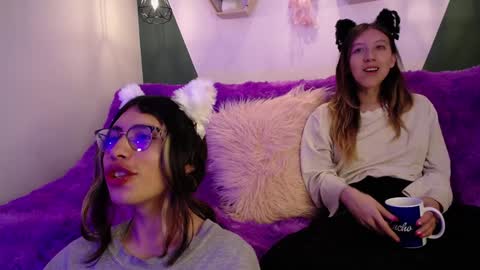 Snapshot of briarandblair chatting on 01.09.25 briarandblair online show from 01.09.25