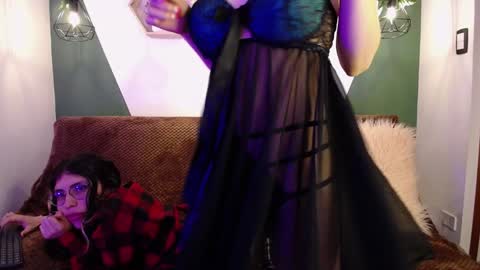 Snapshot of briarandblair chatting on 01.11.25 briarandblair online show from 01.11.25