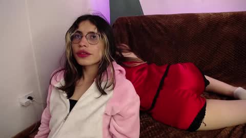 Snapshot of briarandblair chatting on 01.23.25 briarandblair online show from 01.23.25