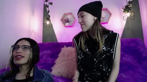 Snapshot of briarandblair chatting on 02.03.25 briarandblair online show from 02.03.25