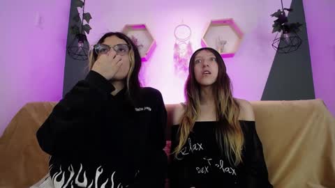 Snapshot of briarandblair chatting on 02.06.25 briarandblair online show from 02.06.25