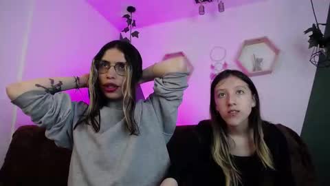 Snapshot of briarandblair chatting on 02.11.25 briarandblair online show from 02.11.25