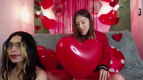 Snapshot of briarandblair chatting on 02.14.25 briarandblair online show from 02.14.25