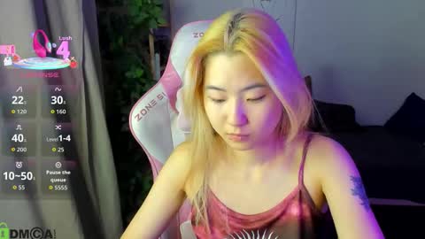 Snapshot of bridgetbottrel chatting on 10.03.25 Bridget online show from 10.03.25