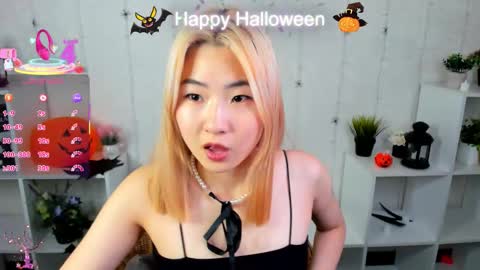 Snapshot of bridgetbottrel chatting on 11.01.25 Bridget online show from 11.01.25