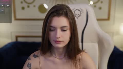 Snapshot of bright_diamonds_054 chatting on 03.01.25 Diamonds Girls online show from 03.01.25