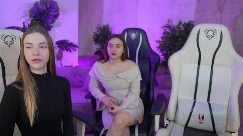 Snapshot of bright_diamonds_054 chatting on 03.06.25 Diamonds Girls online show from 03.06.25