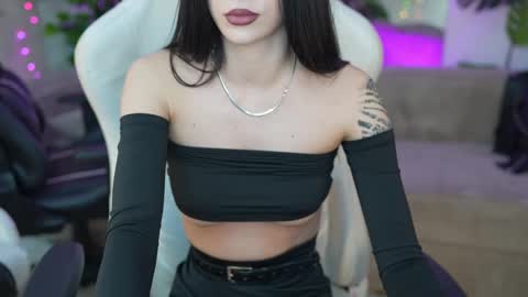 Snapshot of bright_diamonds_054 chatting on 03.12.25 Diamonds Girls online show from 03.12.25