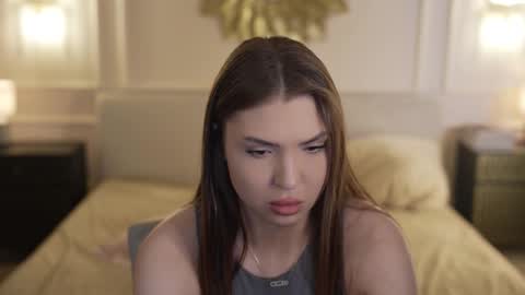 Snapshot of bright_diamonds_054 chatting on 09.09.25 Diamonds Girls online show from 09.09.25