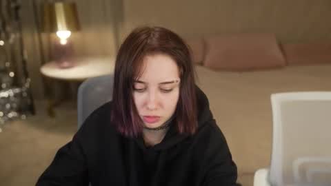 Snapshot of bright_diamonds_054 chatting on 10.06.25 Diamonds Girls online show from 10.06.25