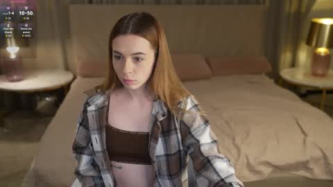 Snapshot of bright_diamonds_054 chatting on 10.06.25 Diamonds Girls online show from 10.06.25