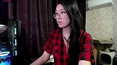 Snapshot of brightssmiles chatting on 02.28.25 Aisha online show from 02.28.25