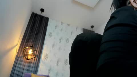 Snapshot of brigittemiller chatting on 10.19.25 BRIGITTE online show from 10.19.25