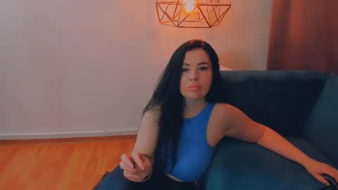 brilliantegirl_ online show from 03.26.26