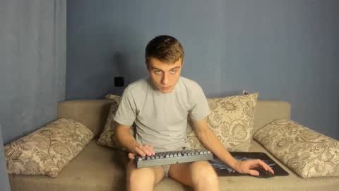 bristlebback online show from 10.18.25