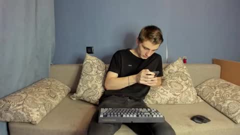 bristlebback online show from 02.15.26